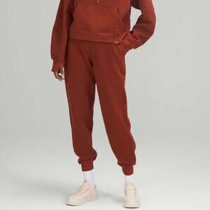 Lululemon Scuba High-Rise Jogger Sweatpants Date Brown Size 2